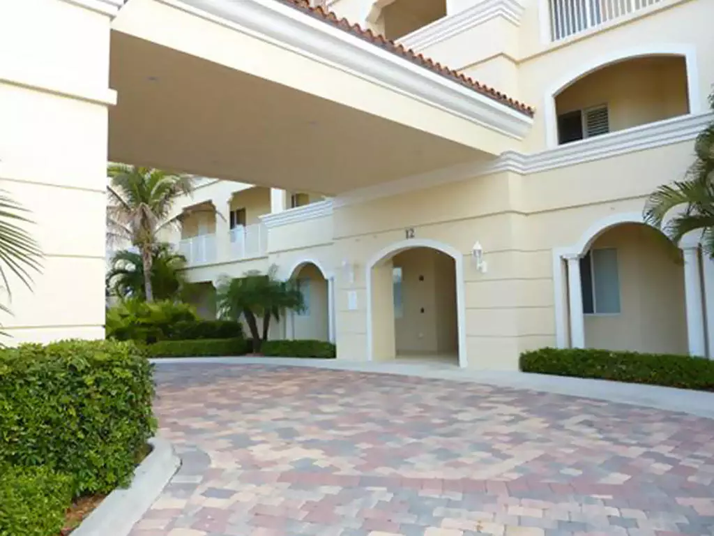 Fort Pierce, FL 34949,38 W Harbour Isle DR 5