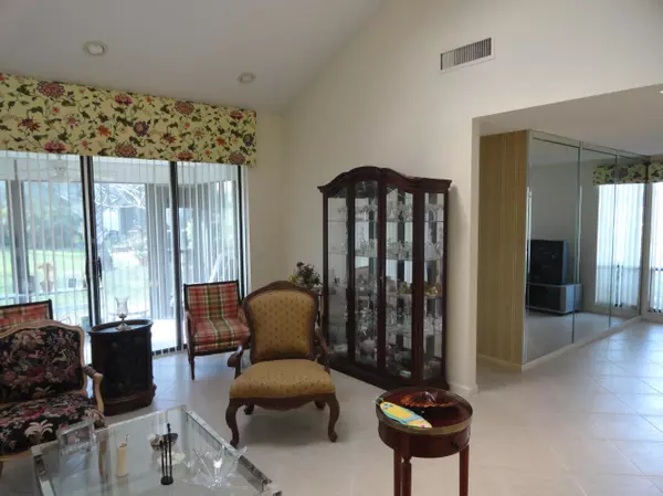 Boca Raton, FL 33434,19910 Sawgrass CT 5604