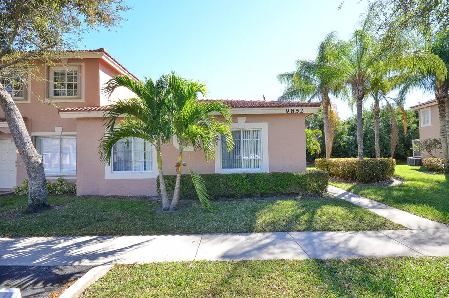 9852 Kamena CIR, Boynton Beach, FL 33436