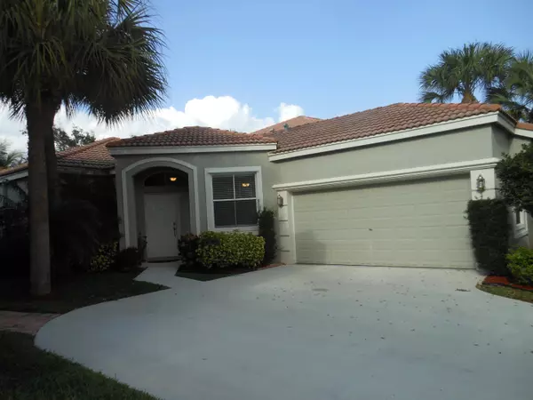 6341 Stonehurst CIR, Lake Worth, FL 33467