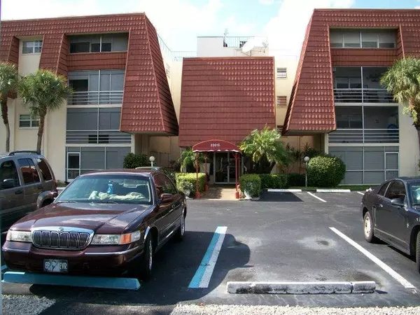 22615 SW 66 AVE 214, Boca Raton, FL 33428