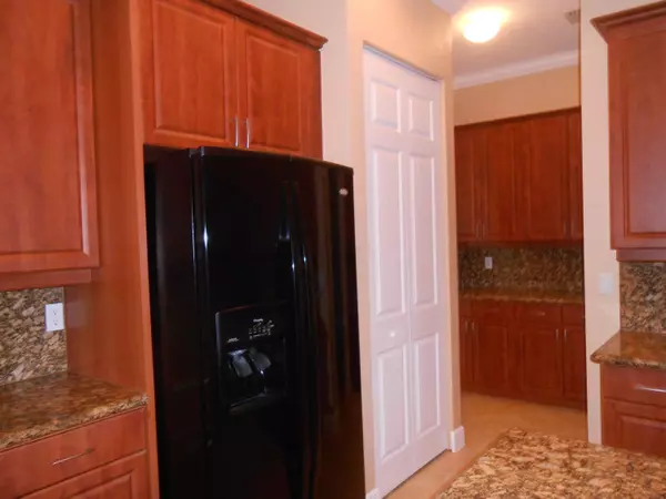 Royal Palm Beach, FL 33411,9465 Madewood CT