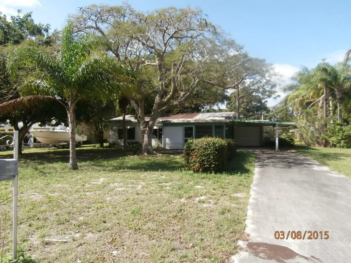 Stuart, FL 34997,5002 SE Capstan AVE