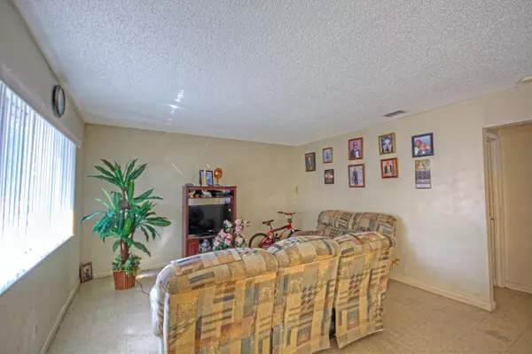 Delray Beach, FL 33445,2067 Ilene CT 56-A