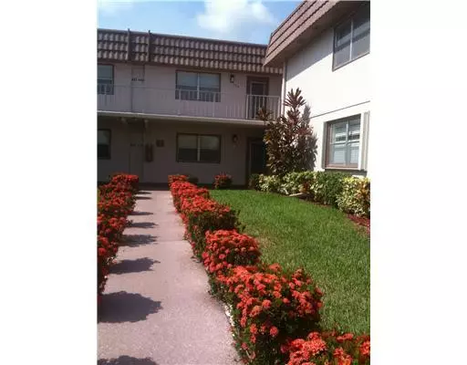 437 Monaco J, Delray Beach, FL 33446