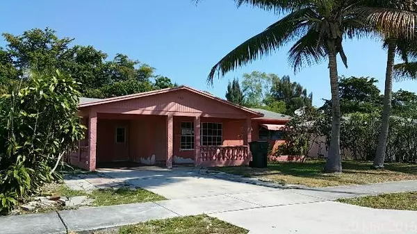 305 SW 8th ST, Delray Beach, FL 33444