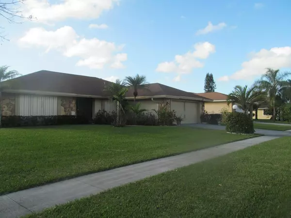 Royal Palm Beach, FL 33411,130 Granada ST