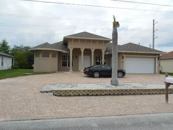 Port Saint Lucie, FL 34953,2052 SW Driftwood ST