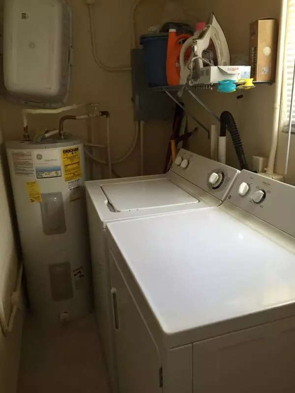 Lake Worth, FL 33463,4916 Ohio RD