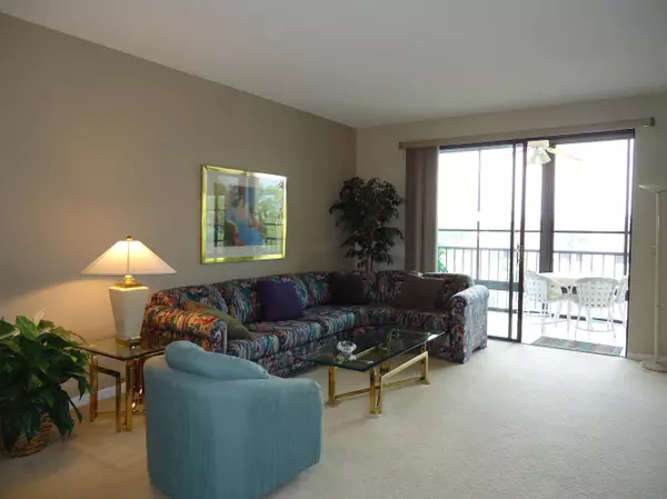 Delray Beach, FL 33484,6241 Pointe Regal CIR 405