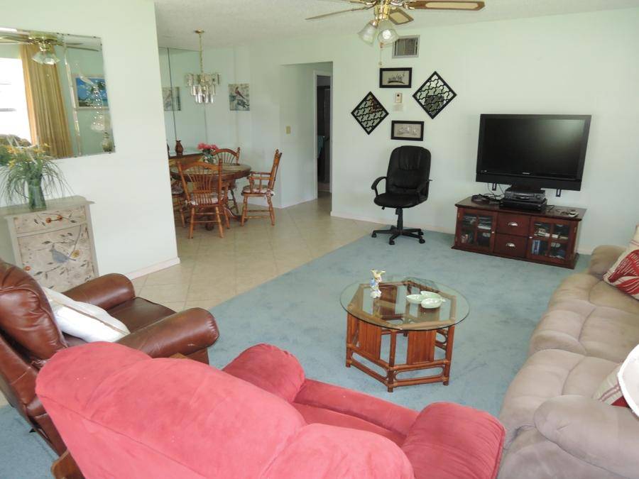 Fort Pierce, FL 34982,711 High Point BLVD Apt D