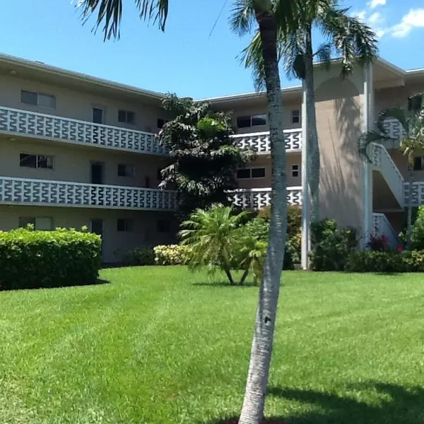 2812 S Garden DR 210, Lake Worth, FL 33461