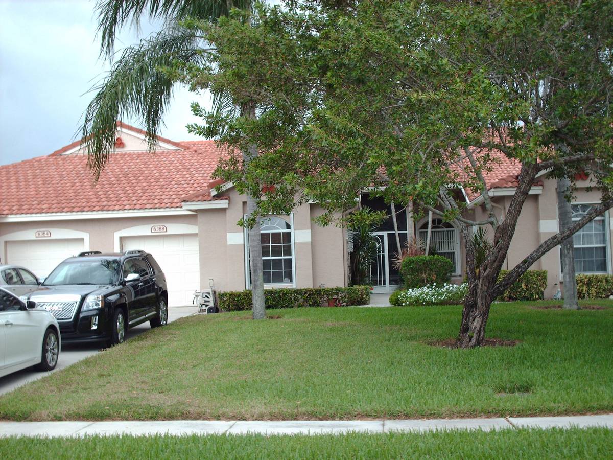 Boynton Beach, FL 33472,6388 Long Key LN