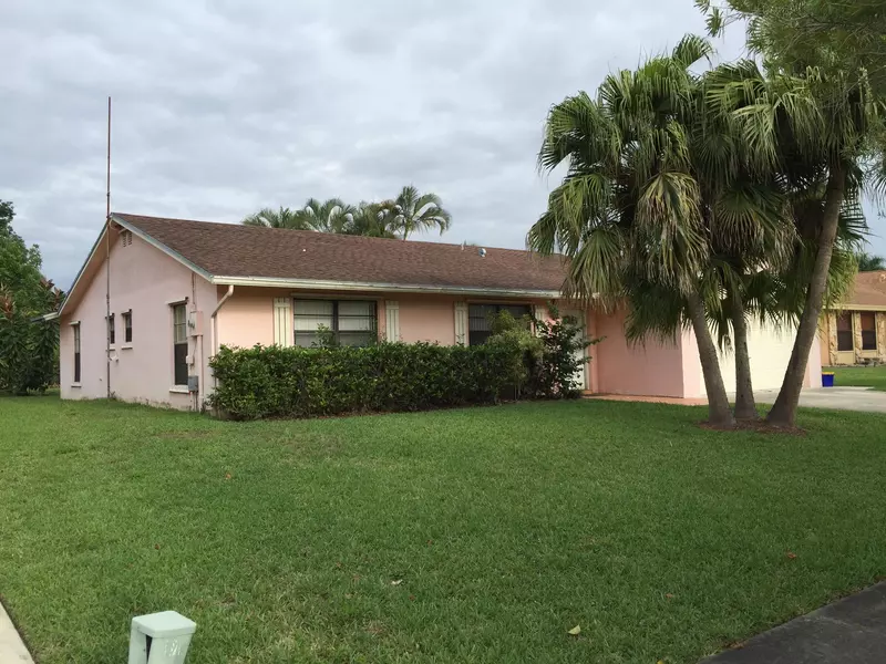 246 Las Palmas ST, Royal Palm Beach, FL 33411