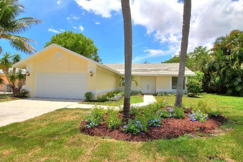 520 Enfield RD, Delray Beach, FL 33444