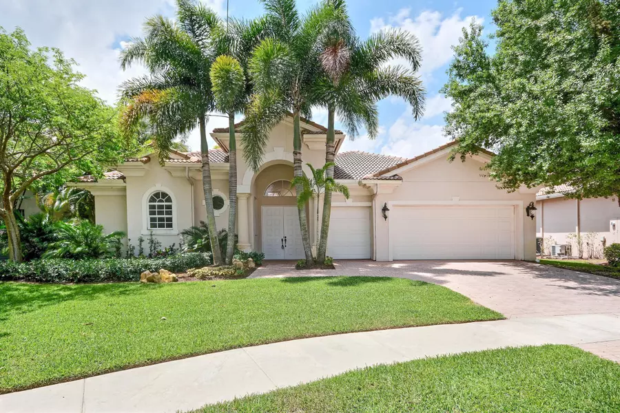 8724 Valhalla DR, Delray Beach, FL 33446