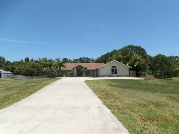 5677 SE Lamay DR, Stuart, FL 34997