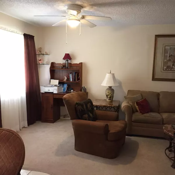 Port Saint Lucie, FL 34952,4 Lake Vista TRL 205