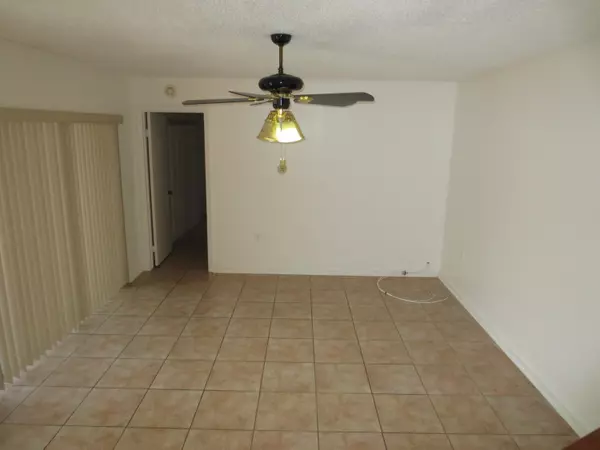 Greenacres, FL 33463,1515 15th LN