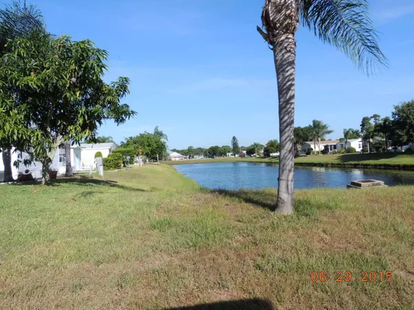 Fort Pierce, FL 34982,463 Pelican Shoal PL 27