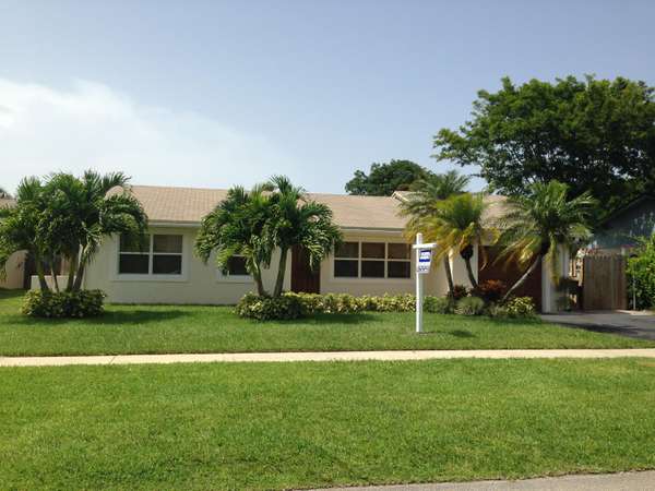 9421 Saddlebrook DR, Boca Raton, FL 33496