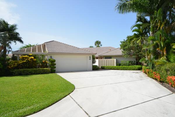 20434 Linksview DR, Boca Raton, FL 33434