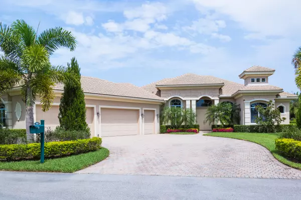 7454 Legends DR, Port Saint Lucie, FL 34986