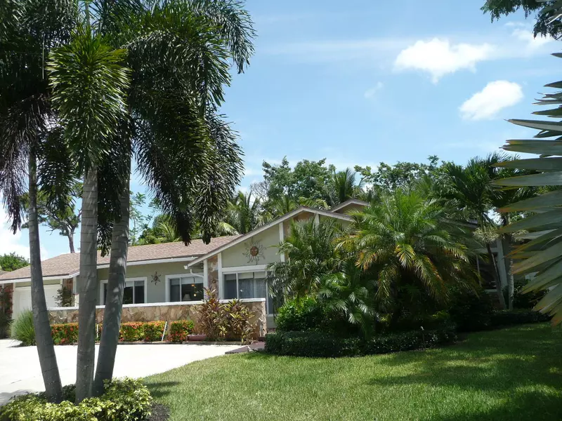 5095 Garfield RD, Delray Beach, FL 33484