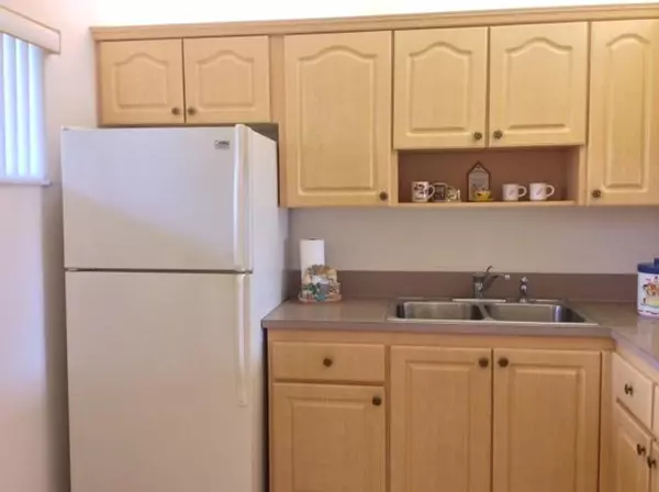 Lake Worth, FL 33461,2724 S Garden Dr 104