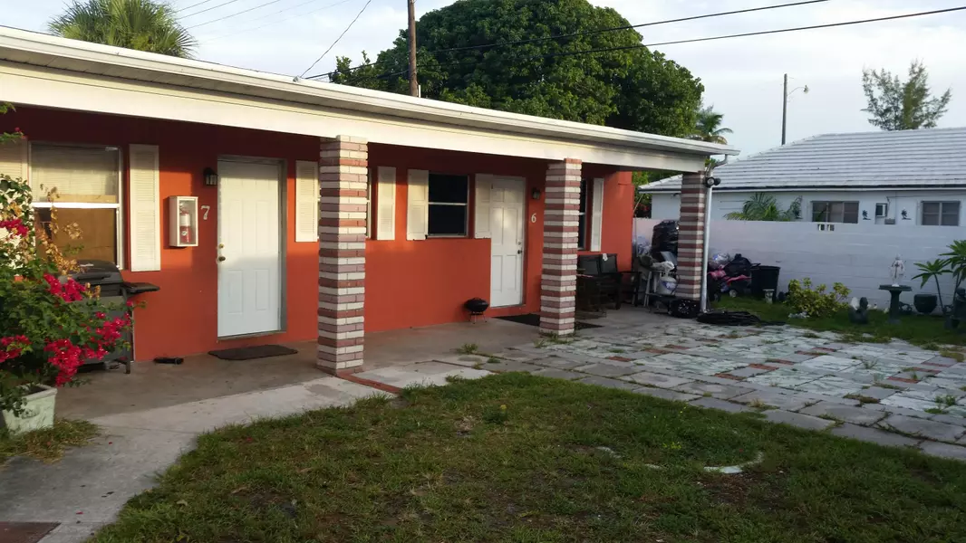 120 E 27th ST 6, Riviera Beach, FL 33404