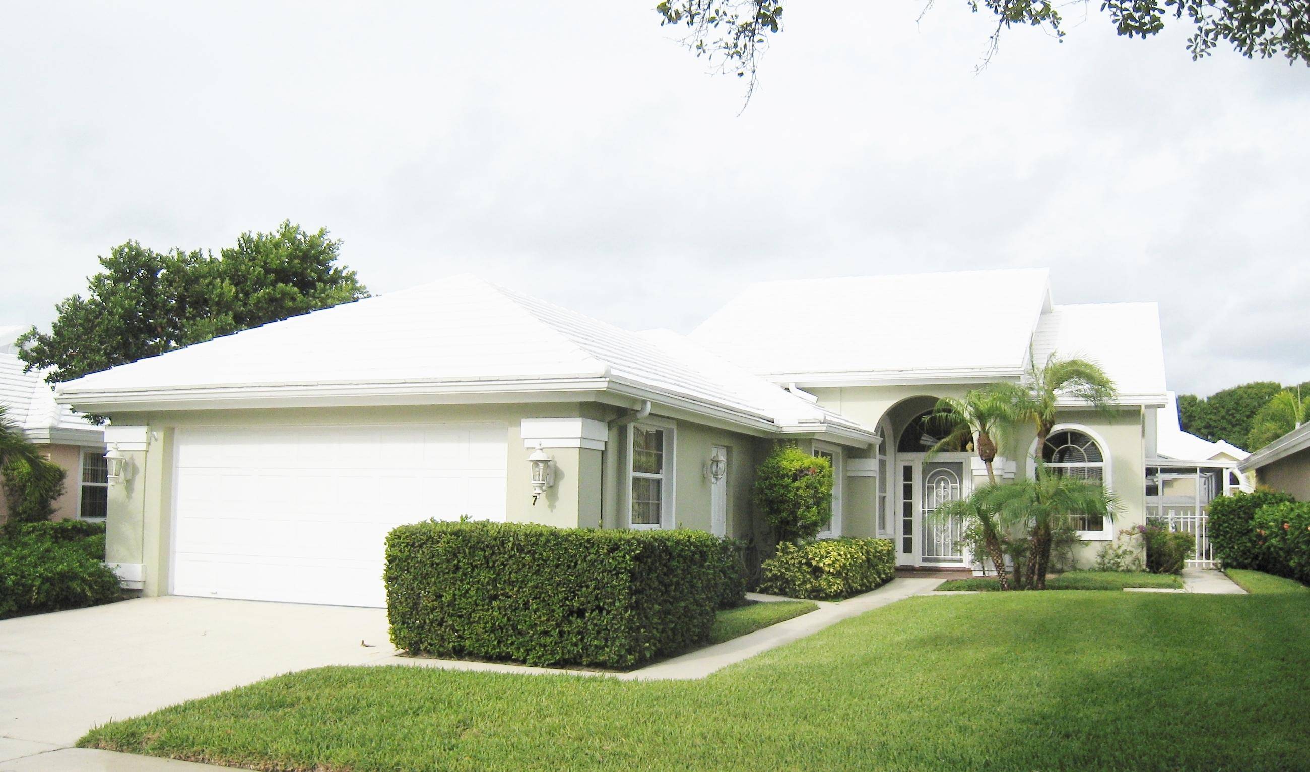 2317 Saratoga Bay DR, West Palm Beach, FL 33409