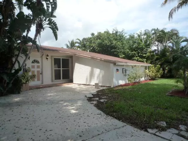 206 E Circle, Jupiter, FL 33458