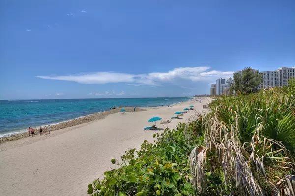 Singer Island, FL 33404,4100 N Ocean DR 2304