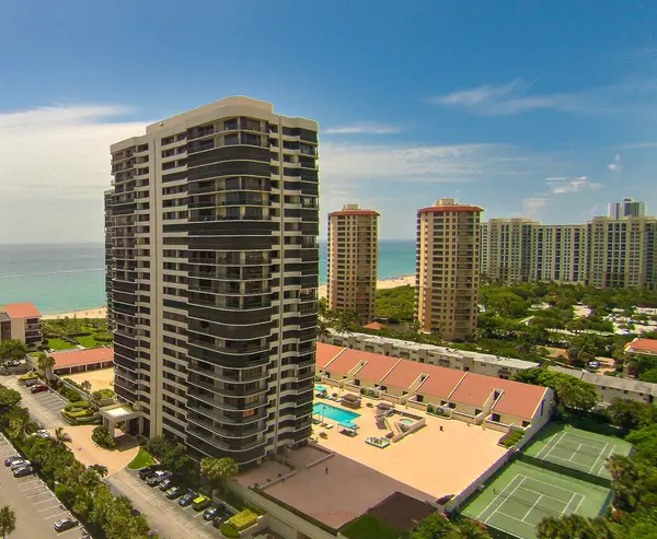 Singer Island, FL 33404,4100 N Ocean DR 2304