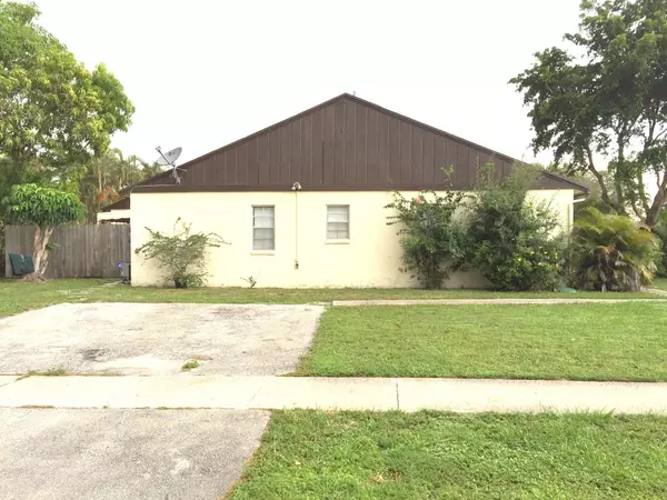 Greenacres, FL 33463,5929 S 37 ST