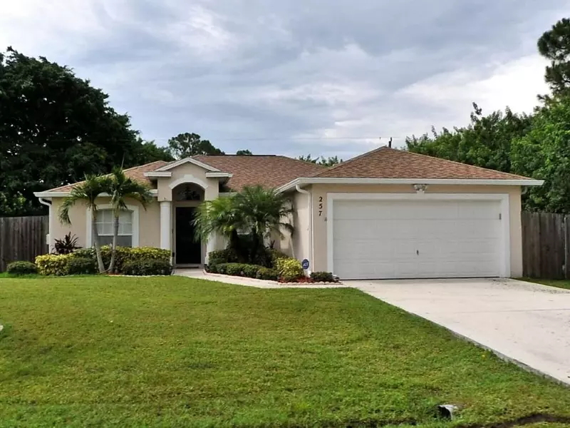 257 SW Christmas Terr, Port Saint Lucie, FL 34984