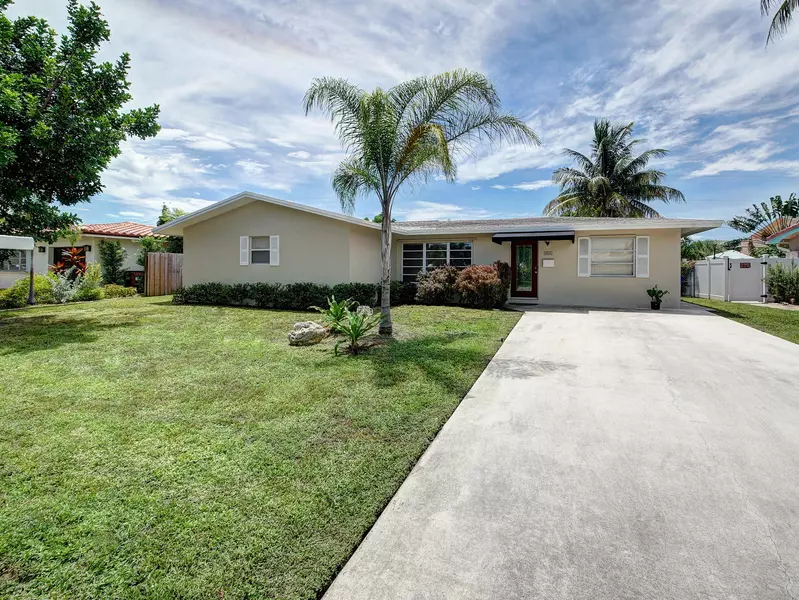 912 SE 8 CT, Deerfield Beach, FL 33441