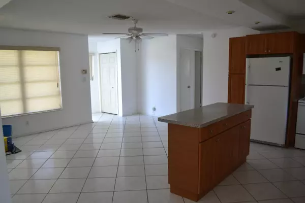 Pompano Beach, FL 33064,120 NW 42 CT