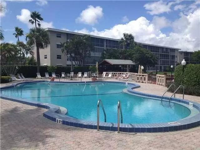 Lake Worth, FL 33461,2647 N Garden DR 109