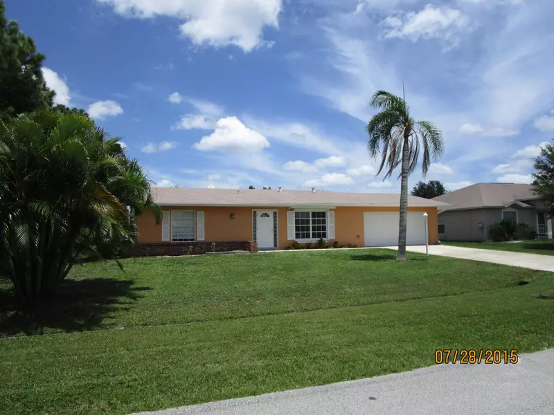 1251 SE Sandia DR, Port Saint Lucie, FL 34983