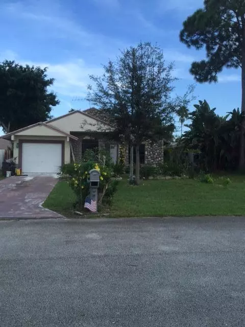 Stuart, FL 34997,5915 SE Wilsie DR