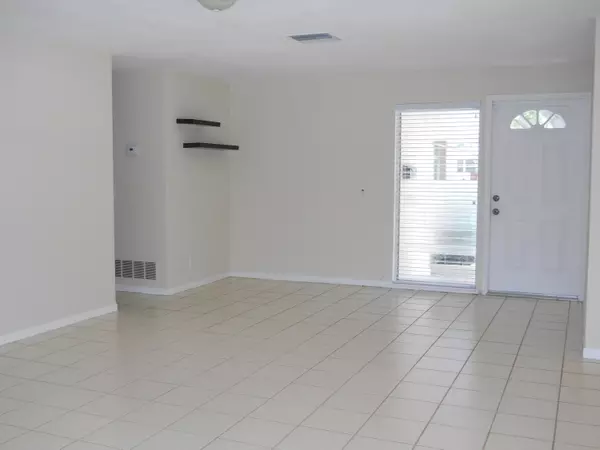 Boca Raton, FL 33486,1299 SW 7th ST