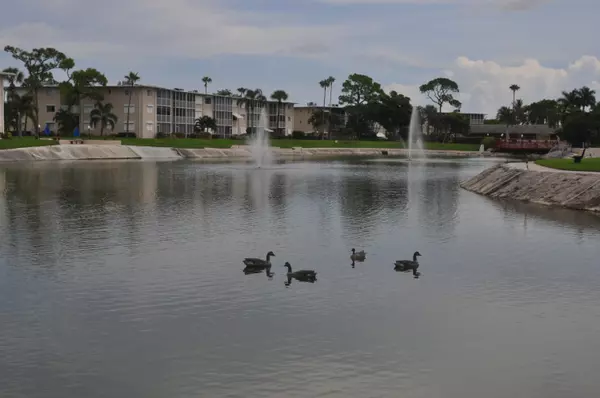 Lake Worth, FL 33461,2669 S S Garden DR 101