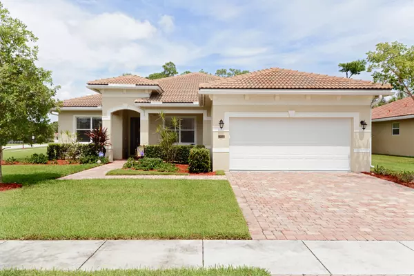 9123 Winterhaven CIR, Wellington, FL 33411