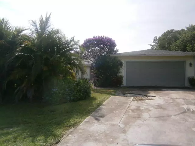 5627 SE Paramount, Stuart, FL 34997