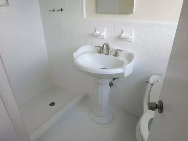 North Palm Beach, FL 33408,436 Gull CT