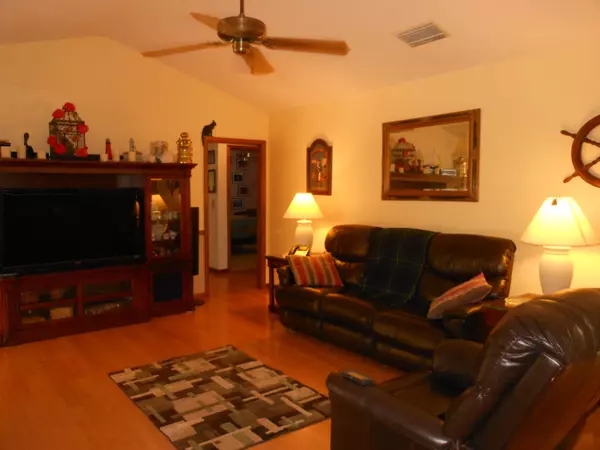 Palm Beach Gardens, FL 33410,13072 Coastal CIR