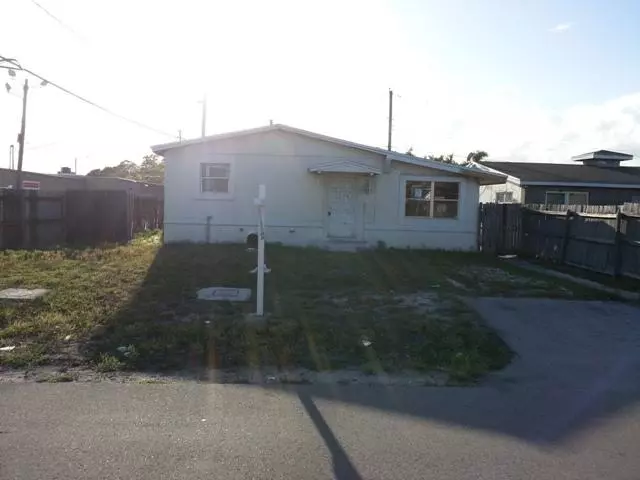 3611 NE 14th AVE, Pompano Beach, FL 33064