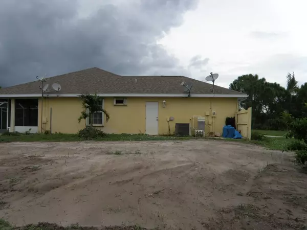 Port Saint Lucie, FL 34952,7343 Gullotti PL