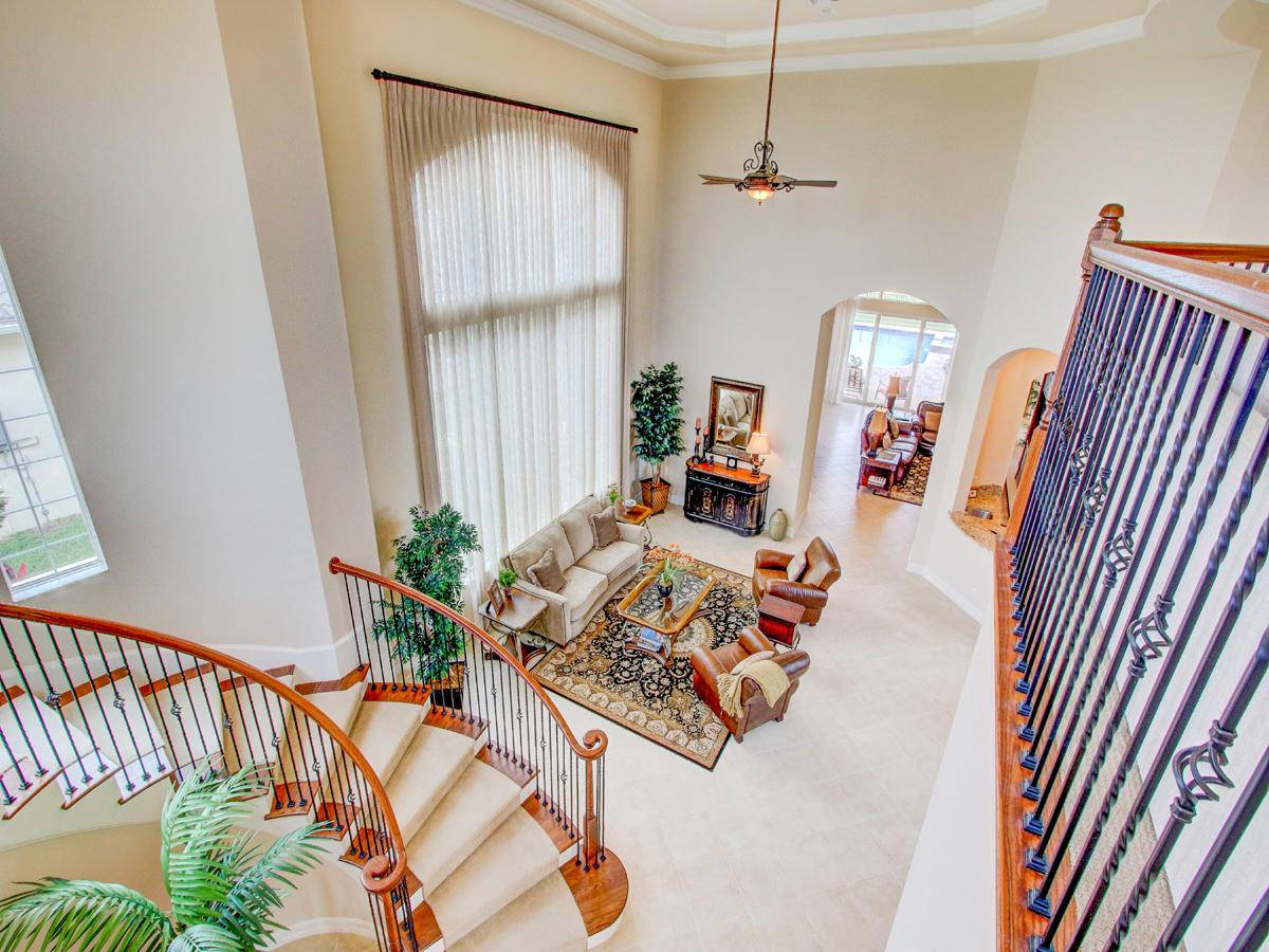 Jupiter, FL 33478,162 Carmela CT